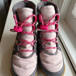 Girls SOREL Winter Boots Size 2